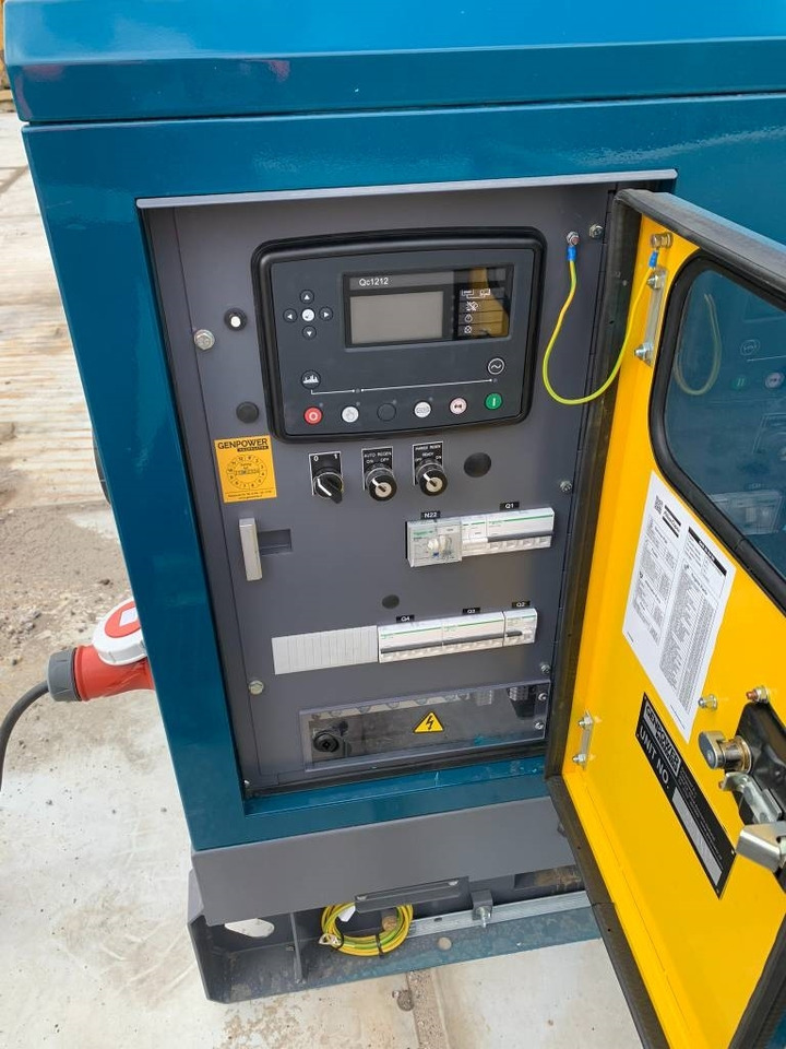 Atlas Copco QAS 30 (Stage V) power generator - Gerador elétrico: foto 4 Atlas Copco QAS 30 (Stage V) power generator - Gerador elétrico: foto 4