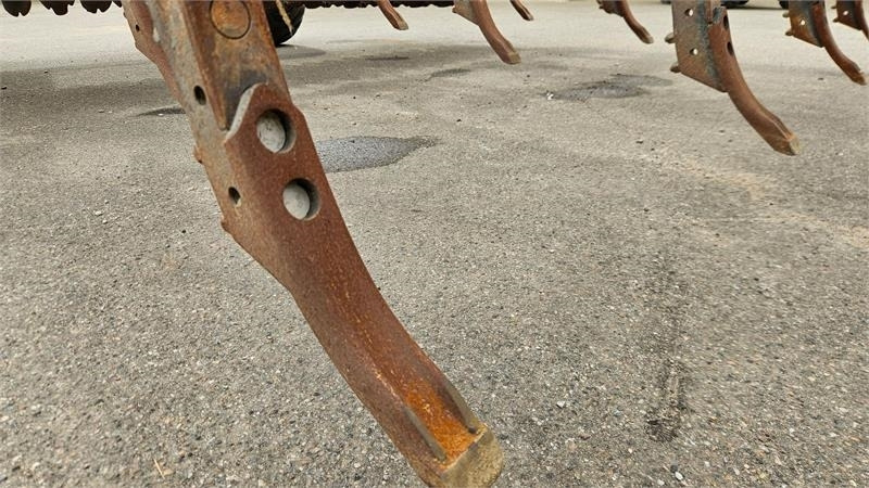 Kuhn CULTIMER L4000 Bugseret - Grade: foto 2 Kuhn CULTIMER L4000 Bugseret - Grade: foto 2