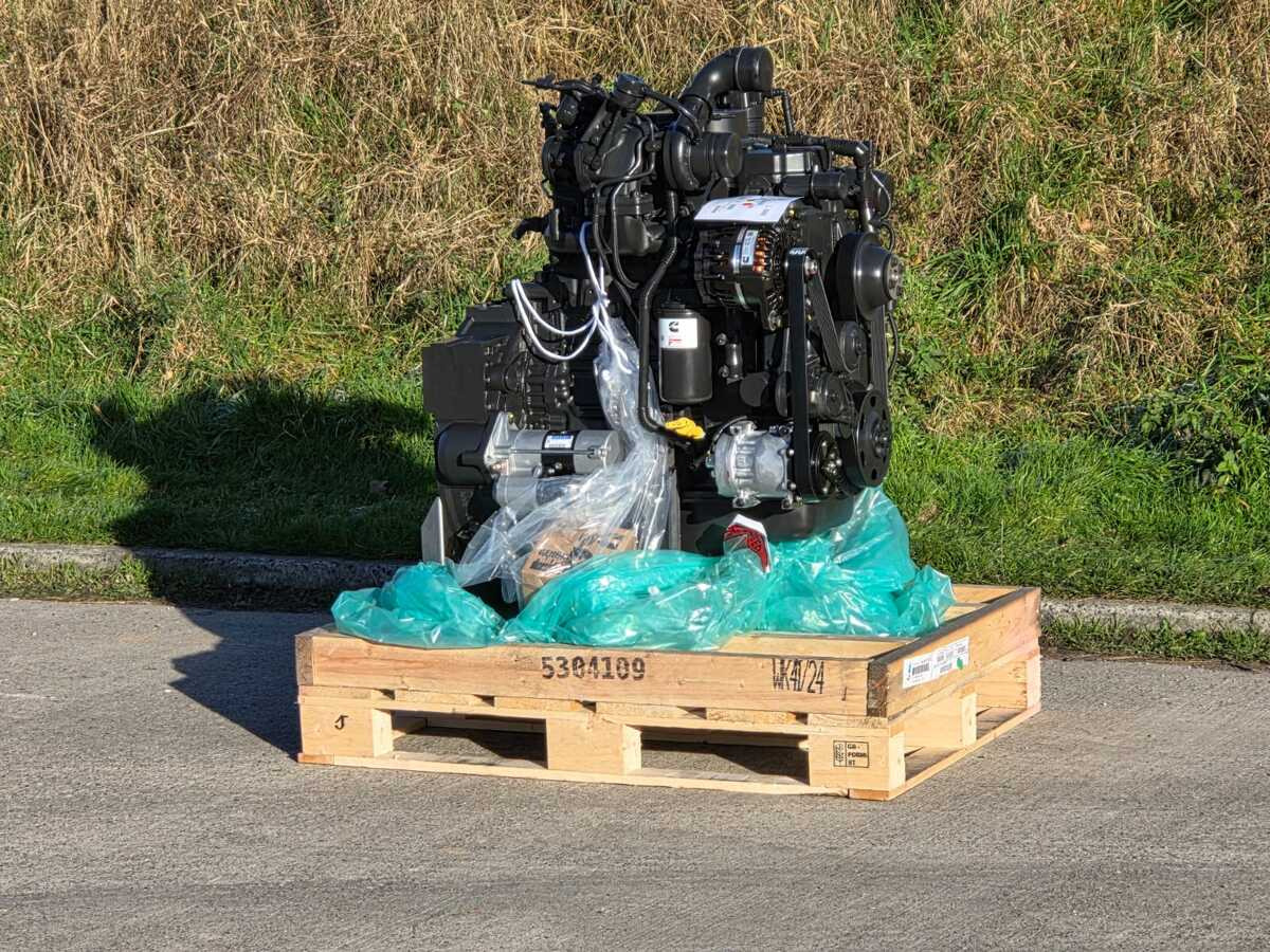 Cummins QSB4.5 engine 126kw EPA Rated - Motor de Máquina de construção: foto 1 Cummins QSB4.5 engine 126kw EPA Rated - Motor de Máquina de construção: foto 1