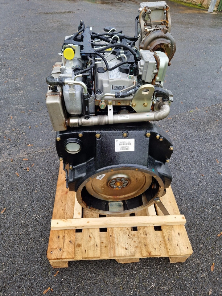 JCB 444 Engine TA4i 81kw TCA - Motor de Máquina de construção: foto 3 JCB 444 Engine TA4i 81kw TCA - Motor de Máquina de construção: foto 3