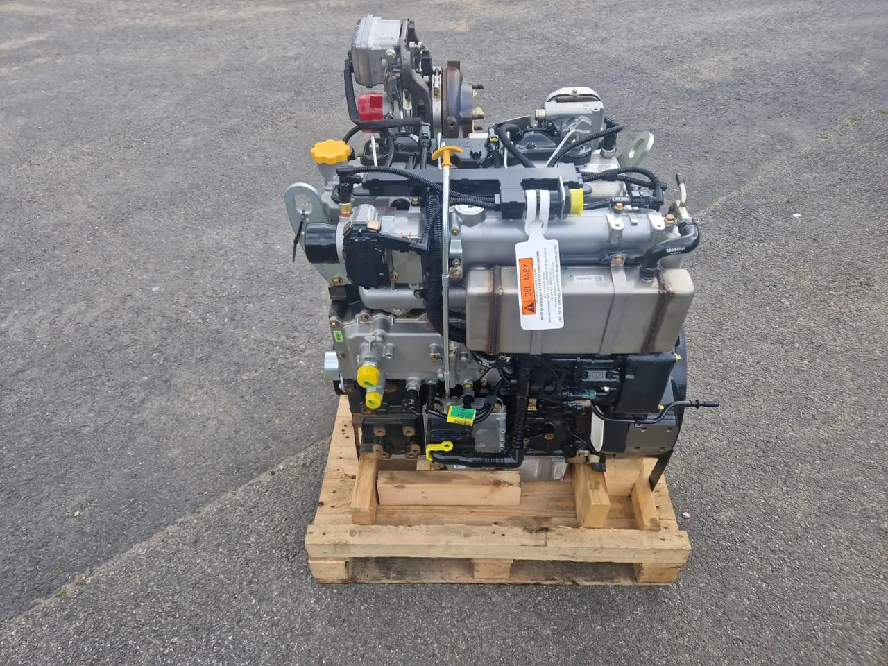 JCB 81kw unused engine 444 TA4 - Motor de Máquina de construção: foto 2 JCB 81kw unused engine 444 TA4 - Motor de Máquina de construção: foto 2