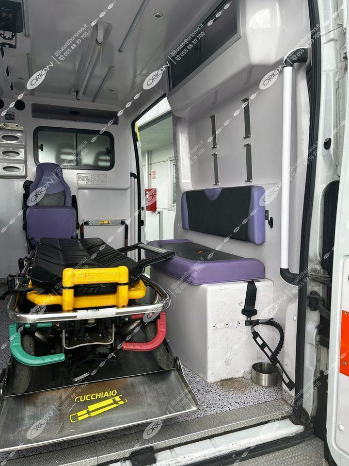 ORION FIAT 290 DUCATO - Ambulância: foto 2 ORION FIAT 290 DUCATO - Ambulância: foto 2