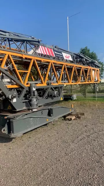 2015 Liebherr 53 K - Grua automontante: foto 3 2015 Liebherr 53 K - Grua automontante: foto 3