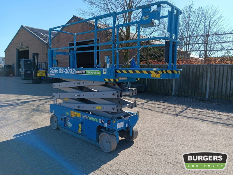 Genie GS2032 - Plataforma de Tijera/ Plataforma de tesoura: foto 4 Genie GS2032 - Plataforma de Tijera/ Plataforma de tesoura: foto 4