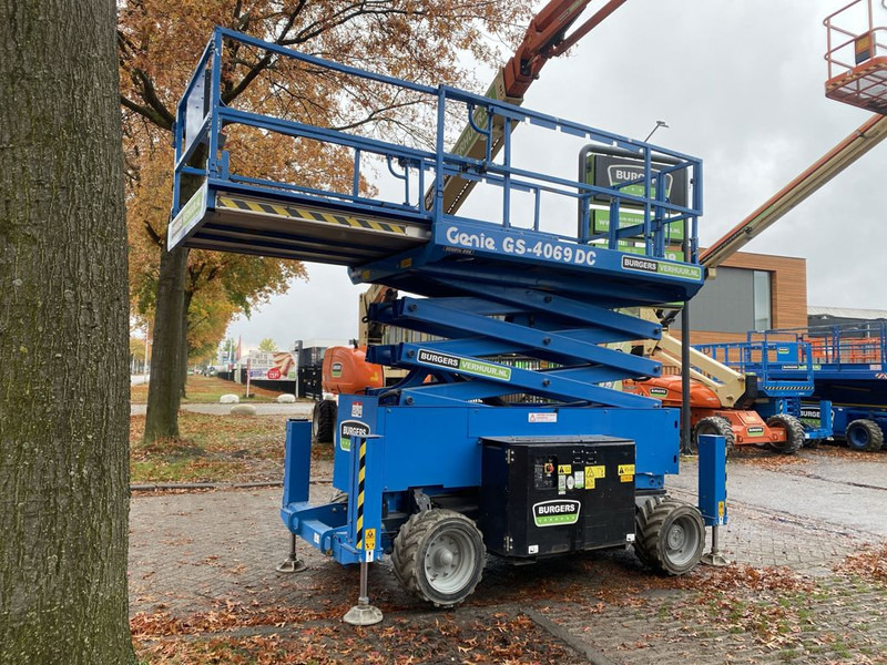 Genie GS4069 DC - Plataforma de Tijera/ Plataforma de tesoura: foto 4 Genie GS4069 DC - Plataforma de Tijera/ Plataforma de tesoura: foto 4