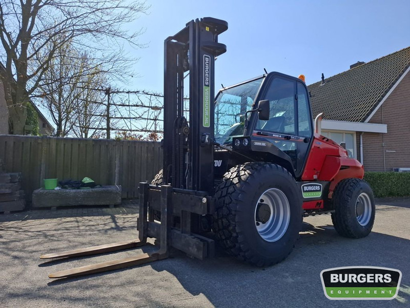 Manitou M50-4 - Empilhador todo-o-terreno: foto 1 Manitou M50-4 - Empilhador todo-o-terreno: foto 1