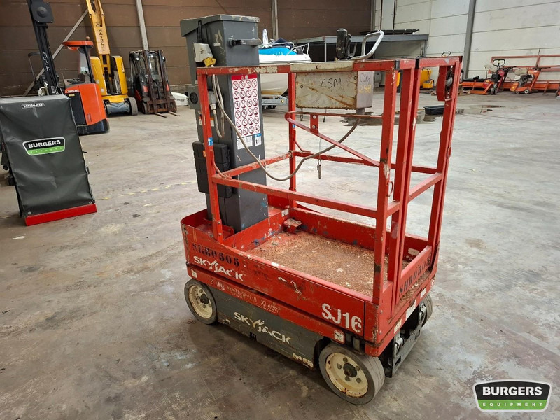 Skyjack SJ16 - Plataforma de mastro vertical: foto 2 Skyjack SJ16 - Plataforma de mastro vertical: foto 2