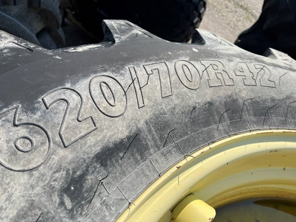 BKT 620/70R42 John Deere 7930 - Pneu de Máquina agrícola: foto 5 BKT 620/70R42 John Deere 7930 - Pneu de Máquina agrícola: foto 5
