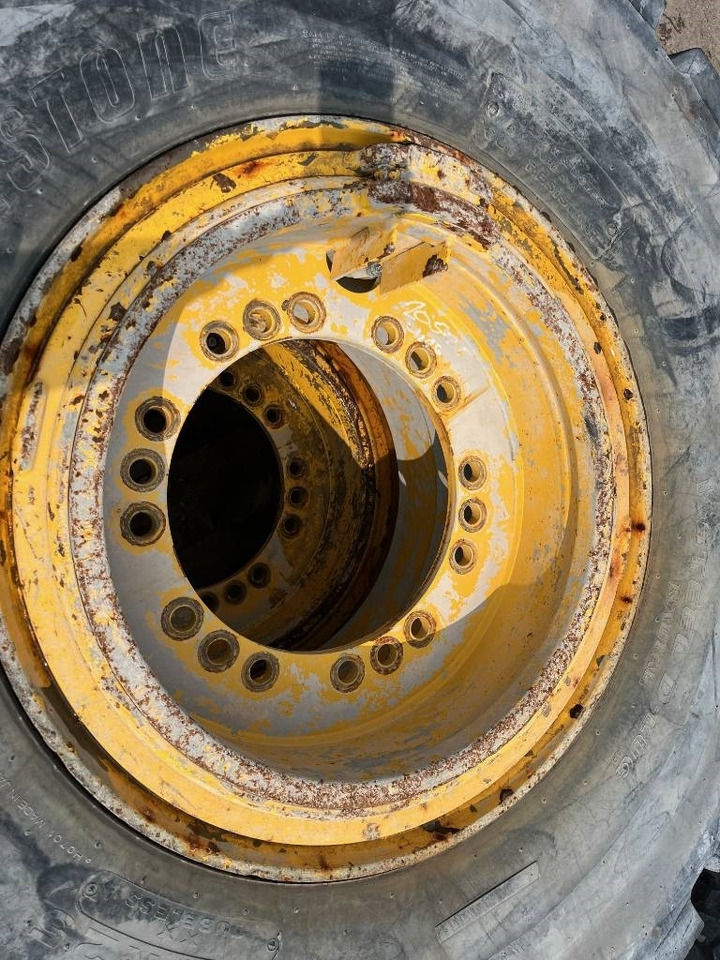 Bridgestone 20,5-25 Volvo L120G , H - Roda completa: foto 4 Bridgestone 20,5-25 Volvo L120G , H - Roda completa: foto 4