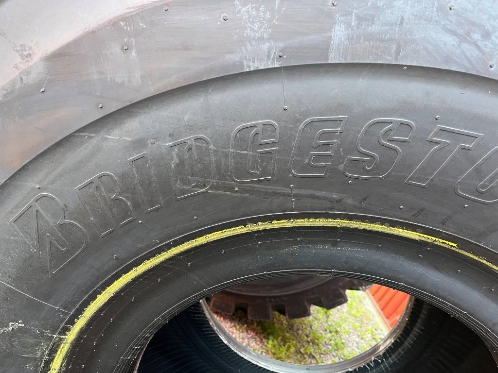 Bridgestone 29,5R25 Nya däck New Tyre - Roda completa: foto 5 Bridgestone 29,5R25 Nya däck New Tyre - Roda completa: foto 5