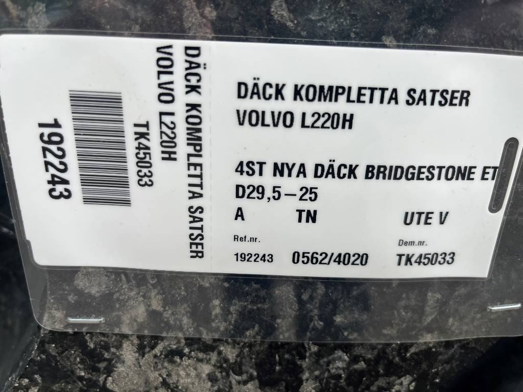 Bridgestone 29,5R25 Nya däck New Tyre - Roda completa: foto 3 Bridgestone 29,5R25 Nya däck New Tyre - Roda completa: foto 3