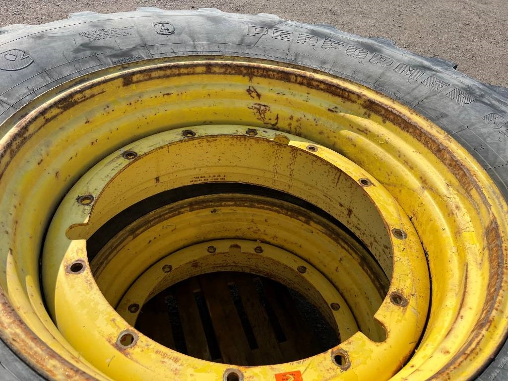Firestone 650/65R42 till John Deere 7920 - Pneu de Máquina agrícola: foto 3 Firestone 650/65R42 till John Deere 7920 - Pneu de Máquina agrícola: foto 3