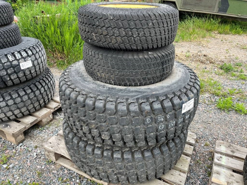 Galaxy 41X14,00-20 , 27X8,50-15 John Deere 3720 - Roda completa: foto 1 Galaxy 41X14,00-20 , 27X8,50-15 John Deere 3720 - Roda completa: foto 1
