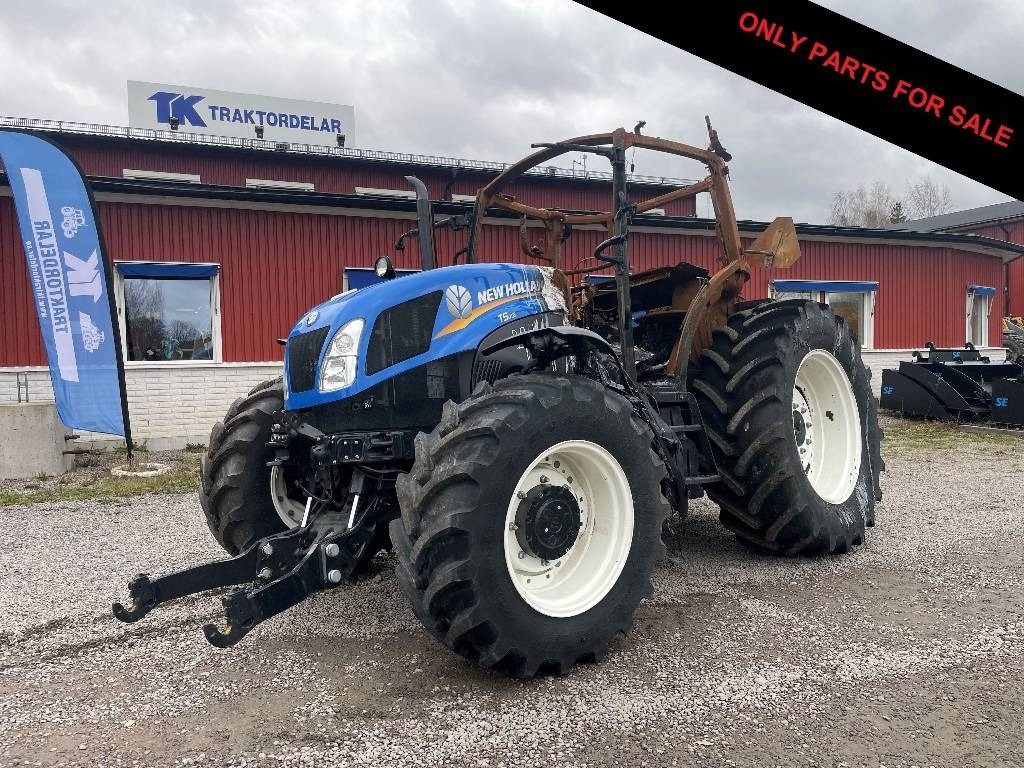 New Holland T 5.115 Dismantled: only spare parts - Trator: foto 1 New Holland T 5.115 Dismantled: only spare parts - Trator: foto 1