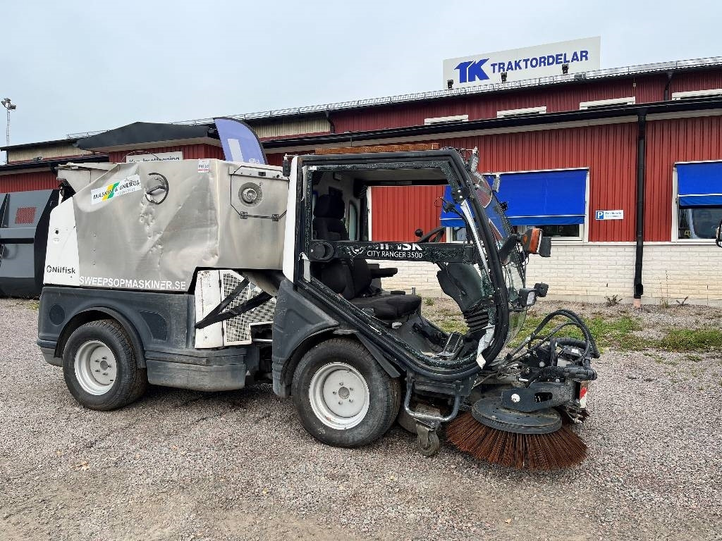 Nilfisk 3500 City Ranger Dismantled: only spare parts - Varredora urbana: foto 4 Nilfisk 3500 City Ranger Dismantled: only spare parts - Varredora urbana: foto 4