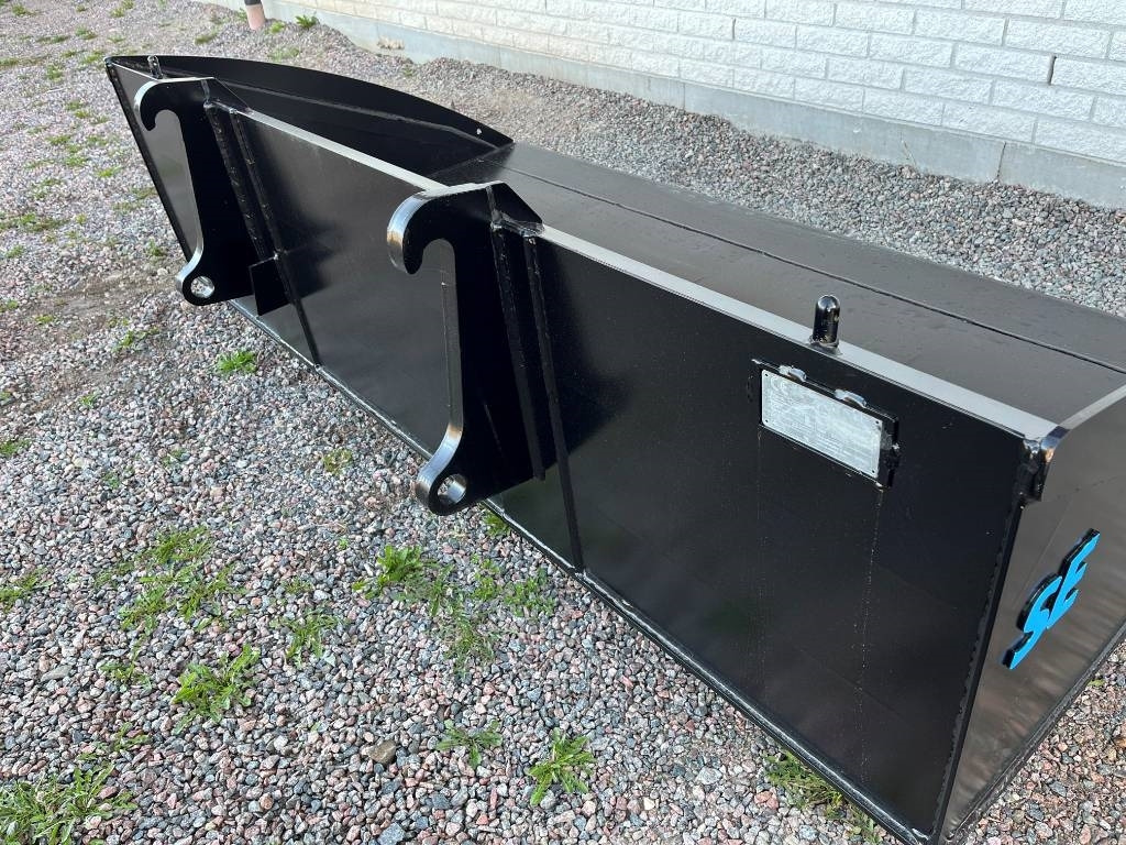 Planeringsskopa SE 2,20 Volvo L30 , L35 - Balde de Máquina de construção: foto 4 Planeringsskopa SE 2,20 Volvo L30 , L35 - Balde de Máquina de construção: foto 4