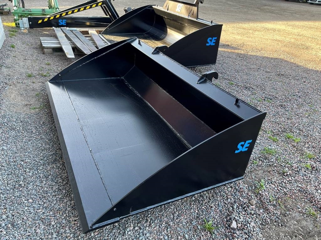 Planeringsskopa SE 2,20 Volvo L30 , L35 - Balde de Máquina de construção: foto 2 Planeringsskopa SE 2,20 Volvo L30 , L35 - Balde de Máquina de construção: foto 2