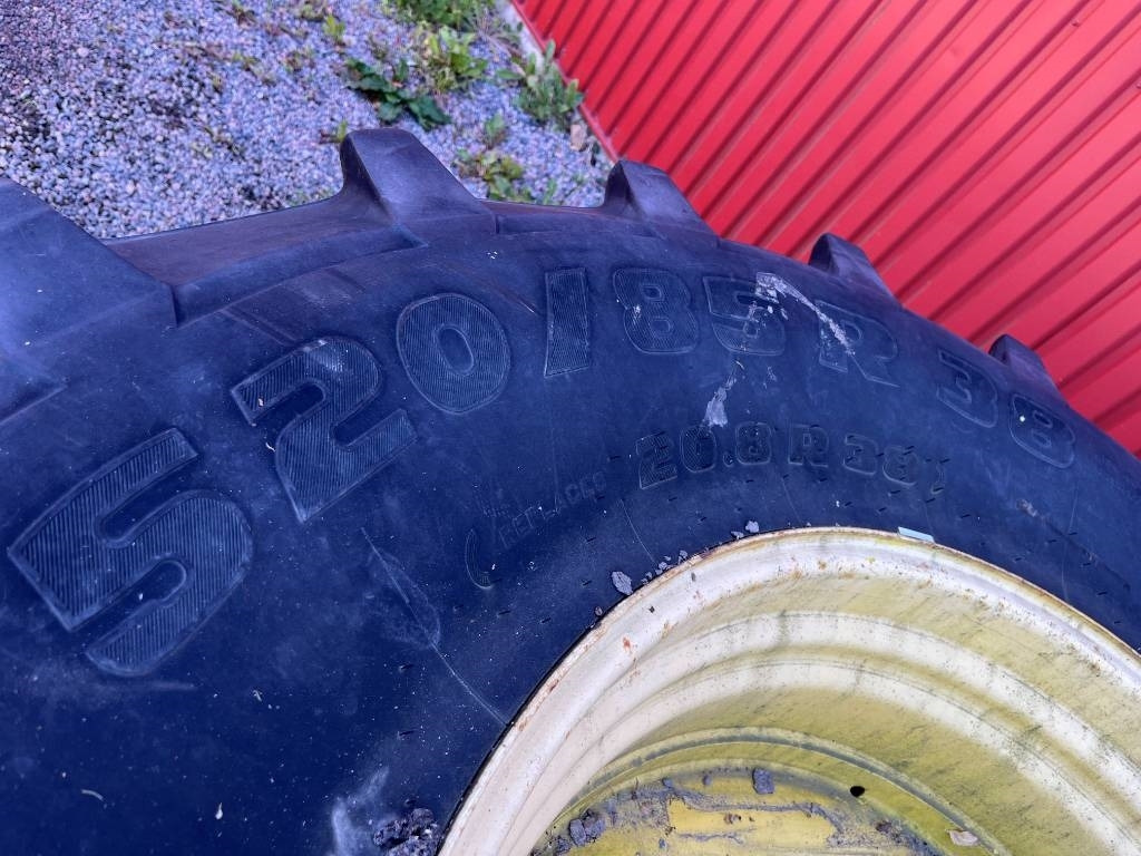 Trelleborg 520/85R38 till John Deere 7920 mfl - Pneu de Máquina agrícola: foto 3 Trelleborg 520/85R38 till John Deere 7920 mfl - Pneu de Máquina agrícola: foto 3