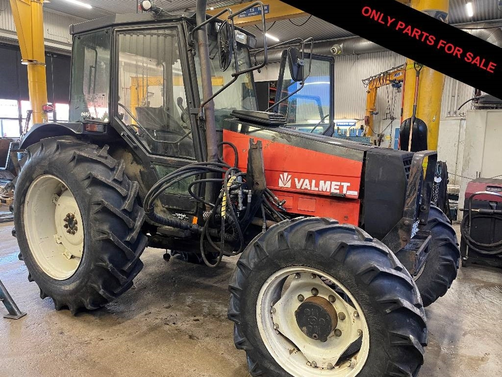 Valmet 665 Dismantled. Only spare parts - Trator: foto 1 Valmet 665 Dismantled. Only spare parts - Trator: foto 1