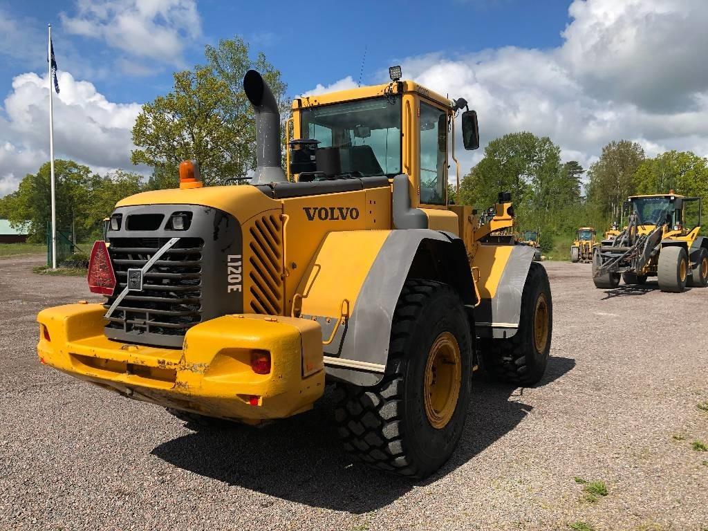 Volvo L 120 E Dismantled: only spare parts - Carregadeira de rodas: foto 2 Volvo L 120 E Dismantled: only spare parts - Carregadeira de rodas: foto 2