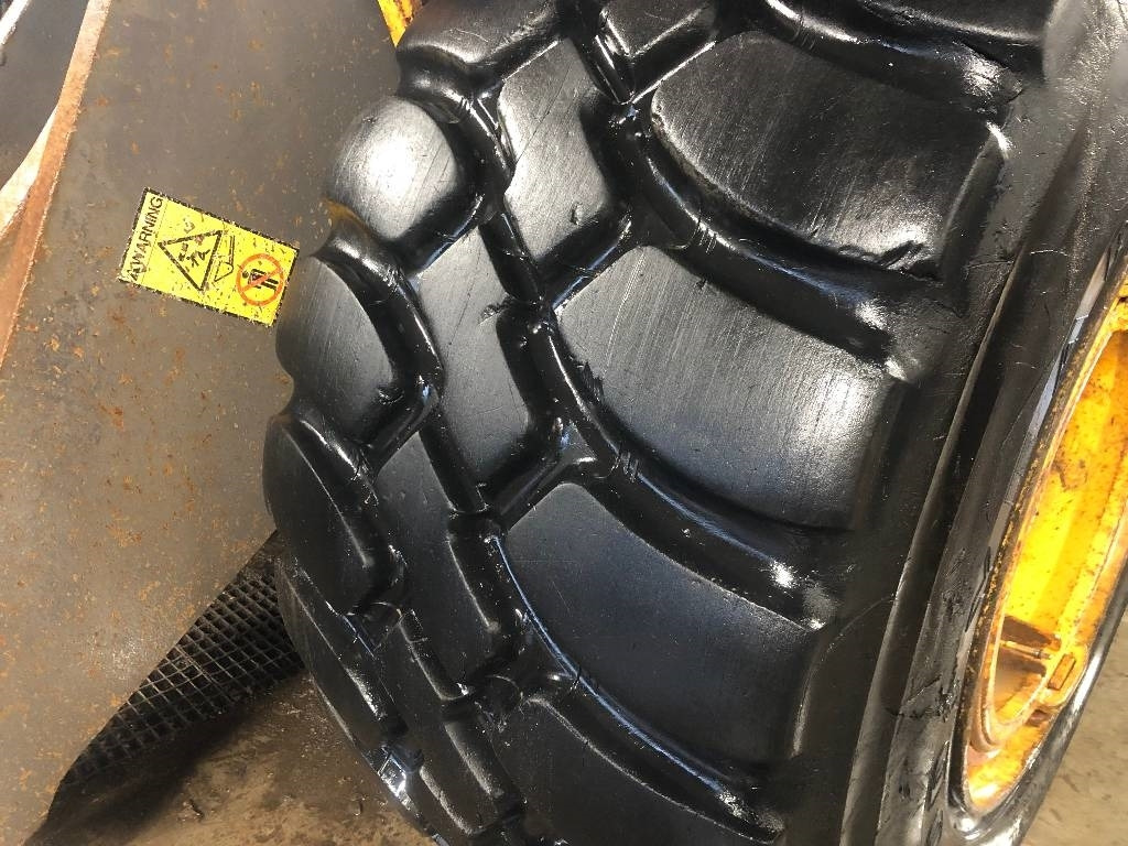 Volvo L 220 E Dismantled: only spare parts - Carregadeira de rodas: foto 5 Volvo L 220 E Dismantled: only spare parts - Carregadeira de rodas: foto 5