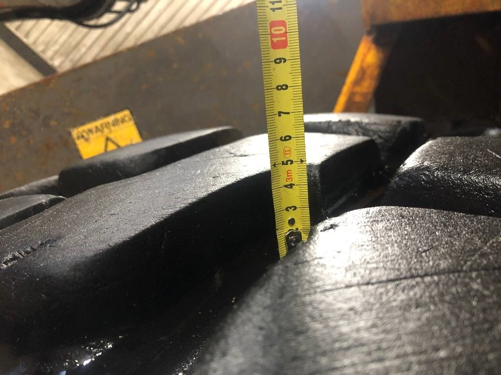 Volvo L 220 E Dismantled: only spare parts - Carregadeira de rodas: foto 4 Volvo L 220 E Dismantled: only spare parts - Carregadeira de rodas: foto 4