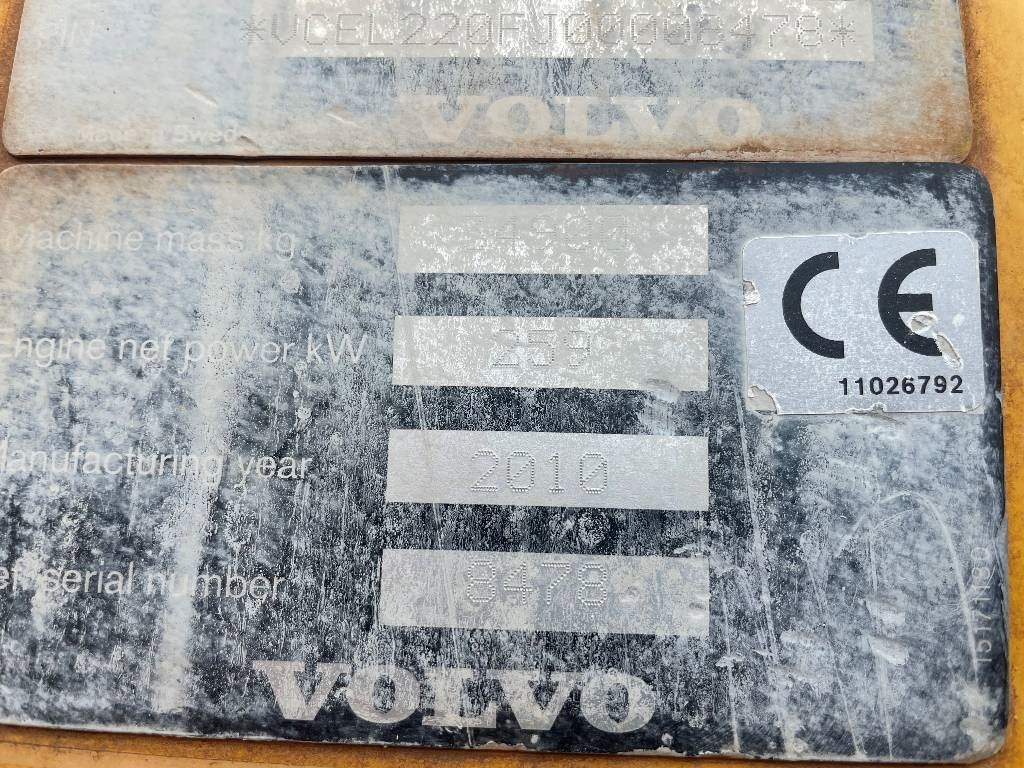 Volvo L 220 F Dismantled: only spare parts - Carregadeira de rodas: foto 5 Volvo L 220 F Dismantled: only spare parts - Carregadeira de rodas: foto 5