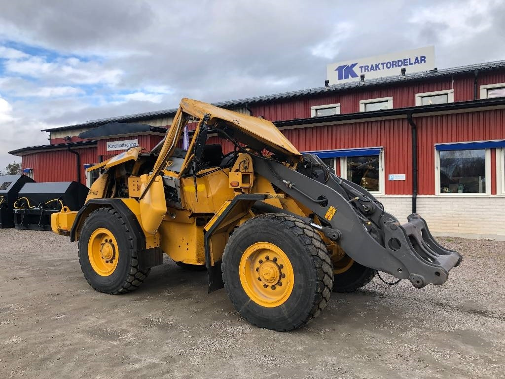 Volvo L 70 D Dismantled: only spare parts - Carregadeira de rodas: foto 1 Volvo L 70 D Dismantled: only spare parts - Carregadeira de rodas: foto 1