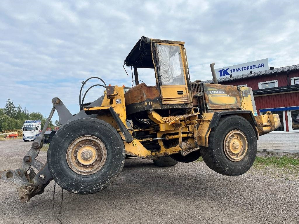 Volvo L90C Dismantled. Only spare parts - Carregadeira de rodas: foto 2 Volvo L90C Dismantled. Only spare parts - Carregadeira de rodas: foto 2