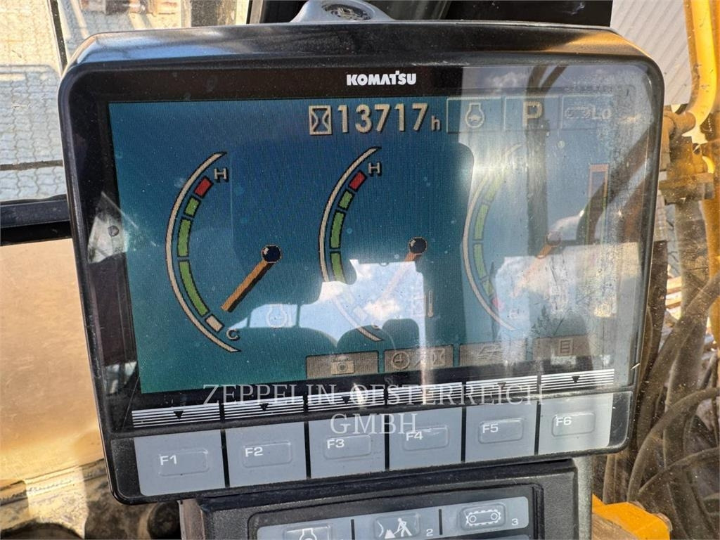 Komatsu PC450LC-8 - Escavadora de rastos: foto 5 Komatsu PC450LC-8 - Escavadora de rastos: foto 5