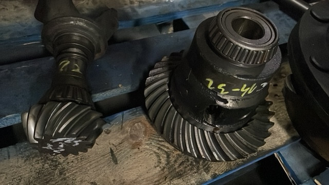 Bob Cat mechanizm róźnicowy Atak i talerz 14x32 - Diferencial de Máquina de construção: foto 1 Bob Cat mechanizm róźnicowy Atak i talerz 14x32 - Diferencial de Máquina de construção: foto 1