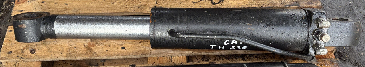 CAT Caterpillar TH336 TH 336 Siłownik Wychyłu Łyżki - Cilindro hidráulico de Empilhador telescópico: foto 1 CAT Caterpillar TH336 TH 336 Siłownik Wychyłu Łyżki - Cilindro hidráulico de Empilhador telescópico: foto 1