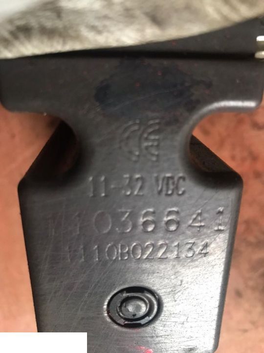 CEWKI DO ROZDZIELACZA SAUER DANFOSS 11-32 VDC - Sistema elétrico de Máquina agrícola: foto 1 CEWKI DO ROZDZIELACZA SAUER DANFOSS 11-32 VDC - Sistema elétrico de Máquina agrícola: foto 1