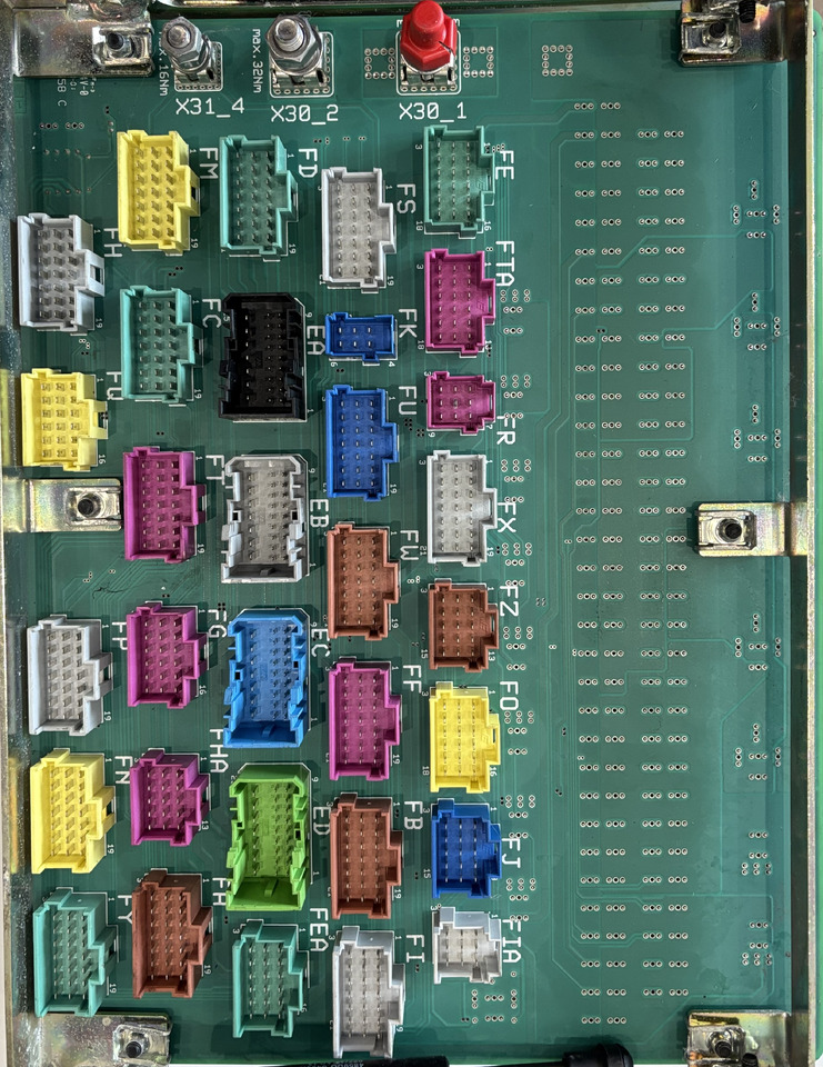 CLAAS 0000173100 Zentralelektrik Płyta Centralna Elektronika - Centralina electrónica de Máquina agrícola: foto 2 CLAAS 0000173100 Zentralelektrik Płyta Centralna Elektronika - Centralina electrónica de Máquina agrícola: foto 2