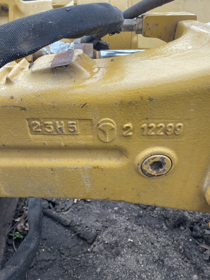 Cat Caterpillar 428E - oś przednia tylna - zwolnica zwrotnica satelity obudowa wieniec dyfer - Comando final de Máquina agrícola: foto 4 Cat Caterpillar 428E - oś przednia tylna - zwolnica zwrotnica satelity obudowa wieniec dyfer - Comando final de Máquina agrícola: foto 4