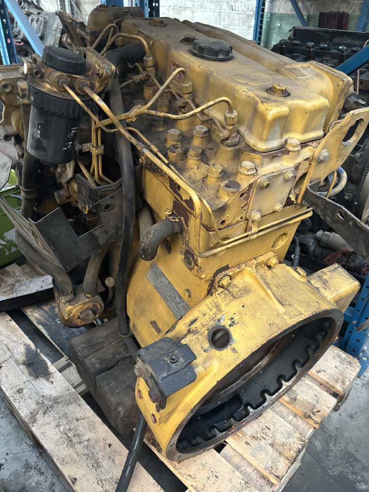 Cat Perkins 130-6342 1935/2200 Silnik CZĘŚCI - Motor de Máquina agrícola: foto 1 Cat Perkins 130-6342 1935/2200 Silnik CZĘŚCI - Motor de Máquina agrícola: foto 1