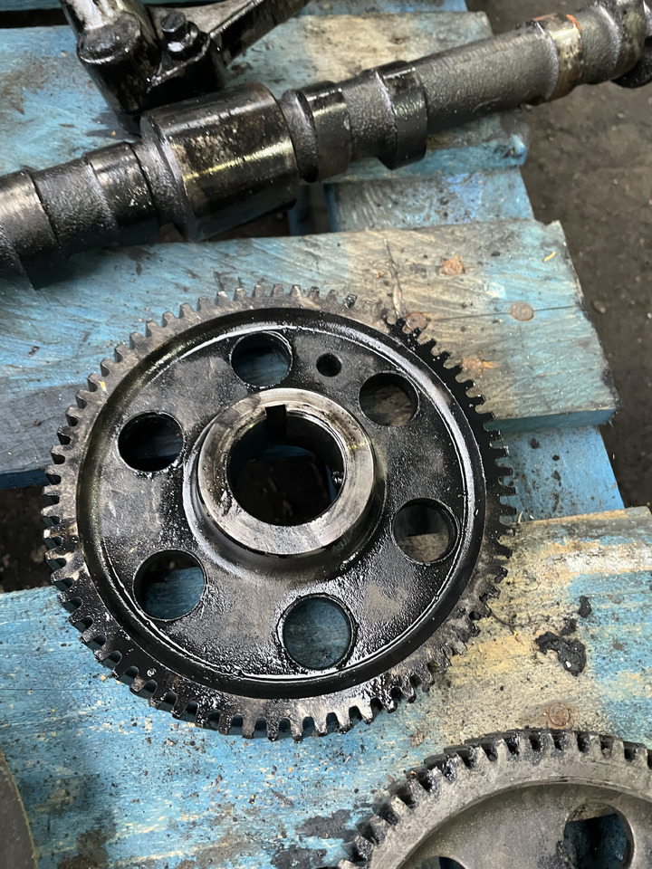 Caterpillar Cat Perkins 1106D C6.6 - koło zębate - Transmissão de Máquina de construção: foto 1 Caterpillar Cat Perkins 1106D C6.6 - koło zębate - Transmissão de Máquina de construção: foto 1