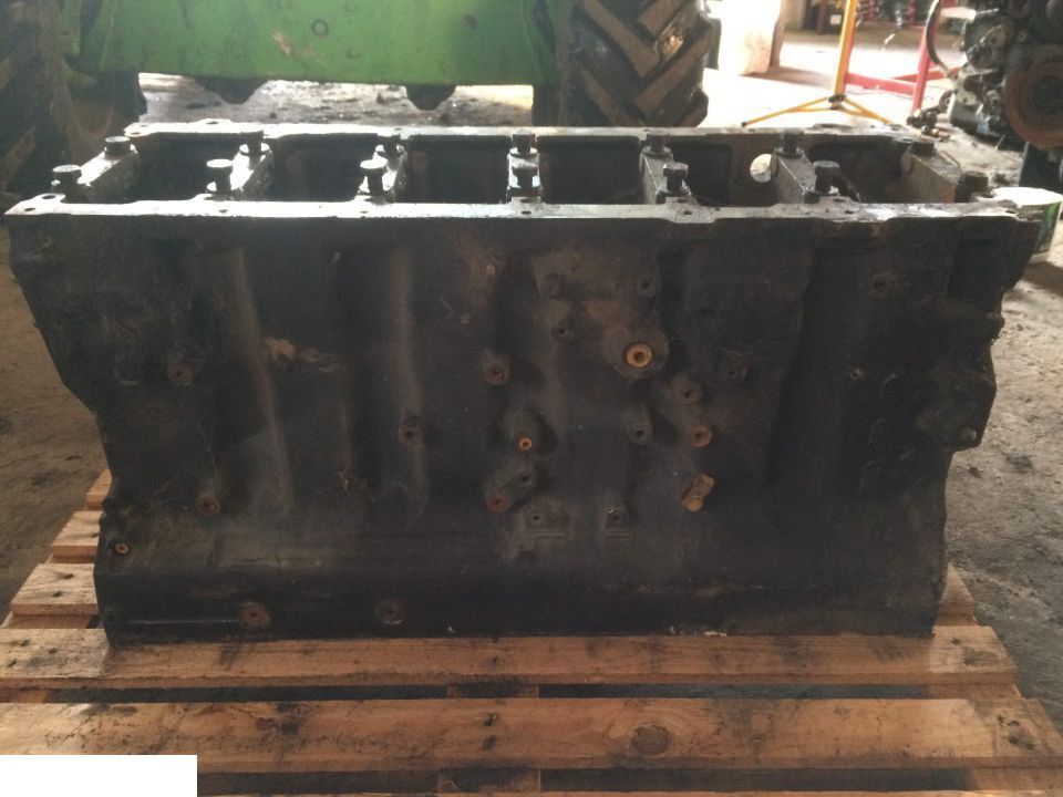 Caterpillar c15 Blok Silnika Cummins 162-0681 - Bloco do motor de Máquina de construção: foto 1 Caterpillar c15 Blok Silnika Cummins 162-0681 - Bloco do motor de Máquina de construção: foto 1