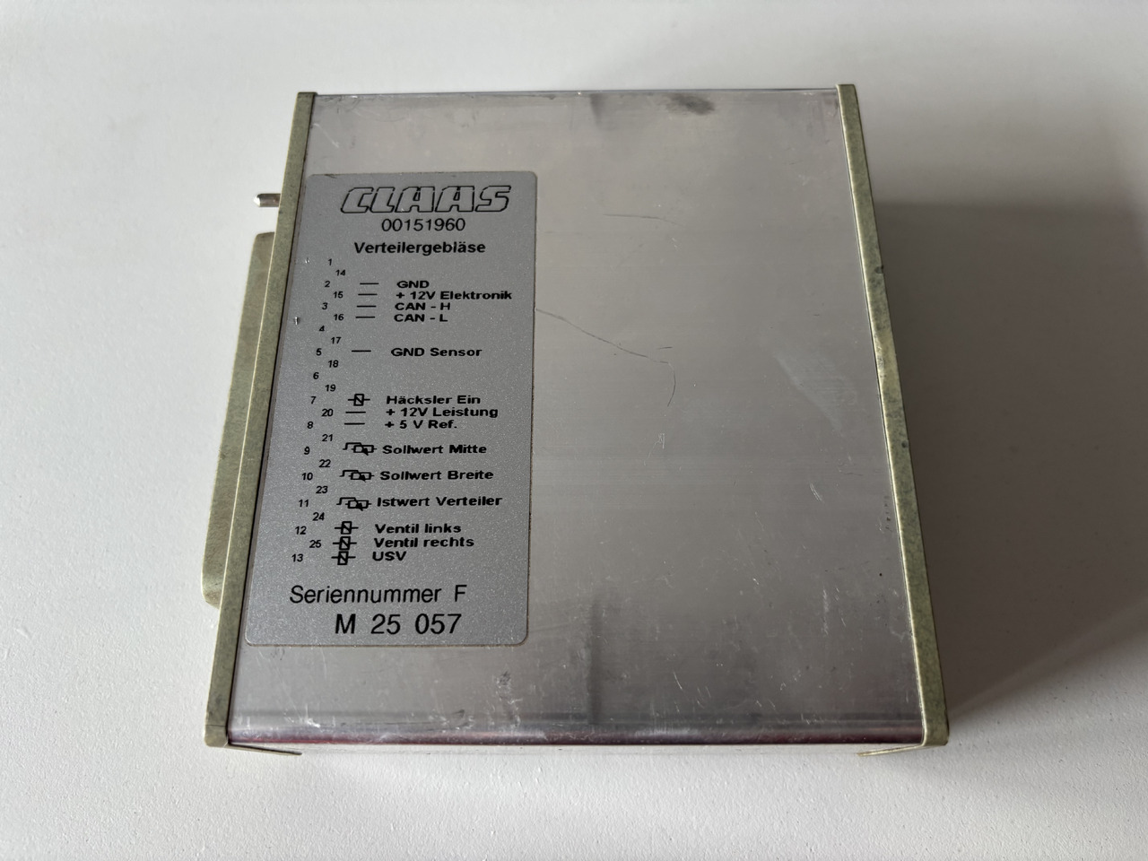 Claas LEXION 580 Moduł Serownik 00 0015 196 0 00151960 - Centralina electrónica de Ceifeira debulhadora: foto 1 Claas LEXION 580 Moduł Serownik 00 0015 196 0 00151960 - Centralina electrónica de Ceifeira debulhadora: foto 1