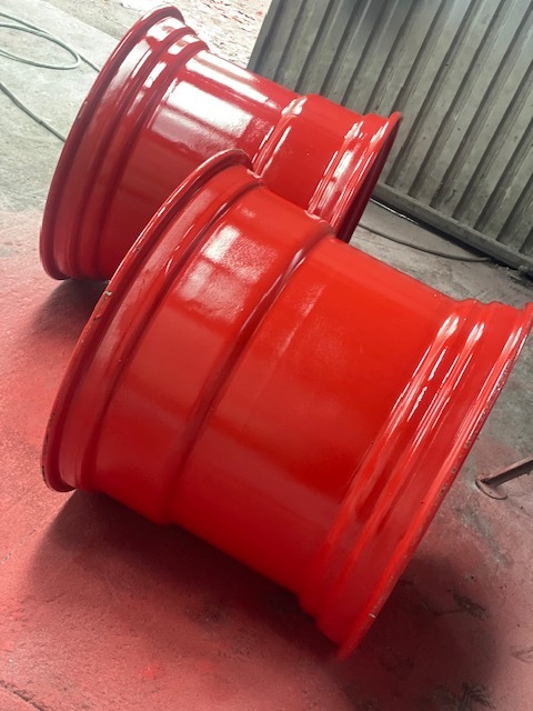 Claas Lexion Felga 27x32 - Jante de Máquina agrícola: foto 1 Claas Lexion Felga 27x32 - Jante de Máquina agrícola: foto 1