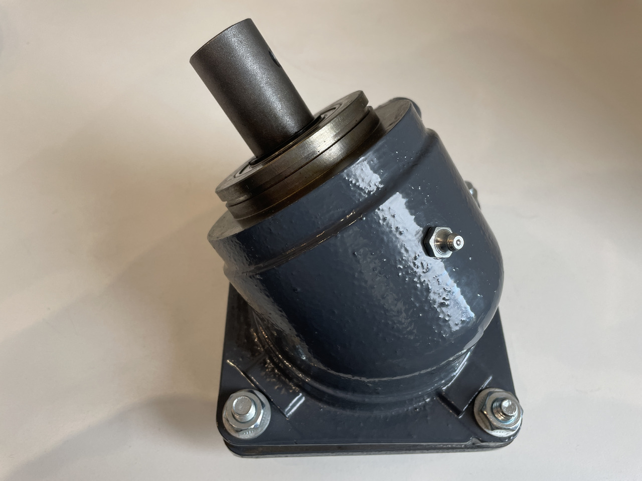 Claas Lexion Tucano - przekładnia kątowa na wielofrez 0007358870 0006475100 0007358880 - Caixas de velocidade e peças de Máquina agrícola: foto 1 Claas Lexion Tucano - przekładnia kątowa na wielofrez 0007358870 0006475100 0007358880 - Caixas de velocidade e peças de Máquina agrícola: foto 1