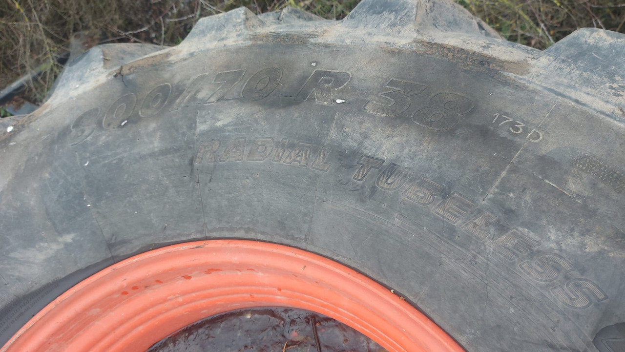 Claas Xerion - koła felgi opony 800/70R38 800/70/38 - Jante de Máquina agrícola: foto 2 Claas Xerion - koła felgi opony 800/70R38 800/70/38 - Jante de Máquina agrícola: foto 2