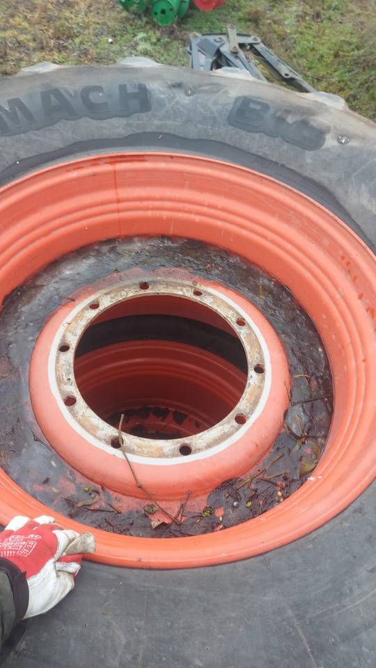 Claas Xerion - koła felgi opony 800/70R38 800/70/38 - Jante de Máquina agrícola: foto 3 Claas Xerion - koła felgi opony 800/70R38 800/70/38 - Jante de Máquina agrícola: foto 3