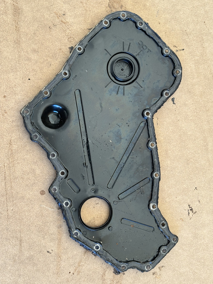 Cummins 6CT 6CT8.3 6C8.3 Pokrywa obudowy rozrządu 3958113 - Motor e peças: foto 2 Cummins 6CT 6CT8.3 6C8.3 Pokrywa obudowy rozrządu 3958113 - Motor e peças: foto 2