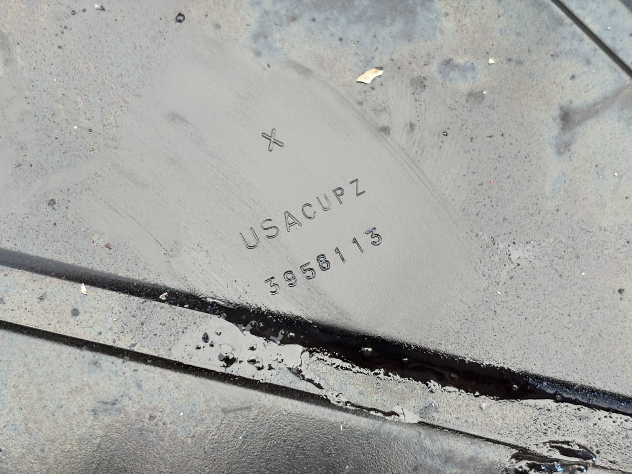 Cummins 6CT 6CT8.3 6C8.3 Pokrywa obudowy rozrządu 3958113 - Motor e peças: foto 3 Cummins 6CT 6CT8.3 6C8.3 Pokrywa obudowy rozrządu 3958113 - Motor e peças: foto 3