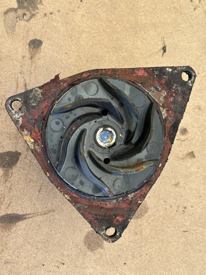 Cummins 6CT 6CT8.3 6C8.3 Pompa Wody - Bomba de refrigeração de Máquina agrícola: foto 3 Cummins 6CT 6CT8.3 6C8.3 Pompa Wody - Bomba de refrigeração de Máquina agrícola: foto 3