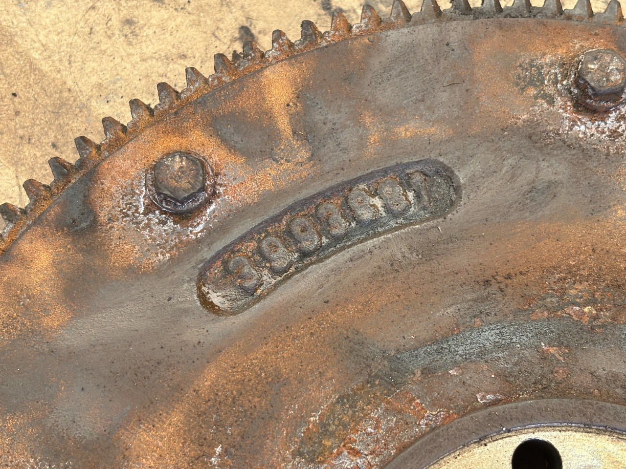 Cummins 8.3 6CT 6CTA 6CTAA Koło zamachowe 3993881 - Volante do motor de Máquina agrícola: foto 3 Cummins 8.3 6CT 6CTA 6CTAA Koło zamachowe 3993881 - Volante do motor de Máquina agrícola: foto 3