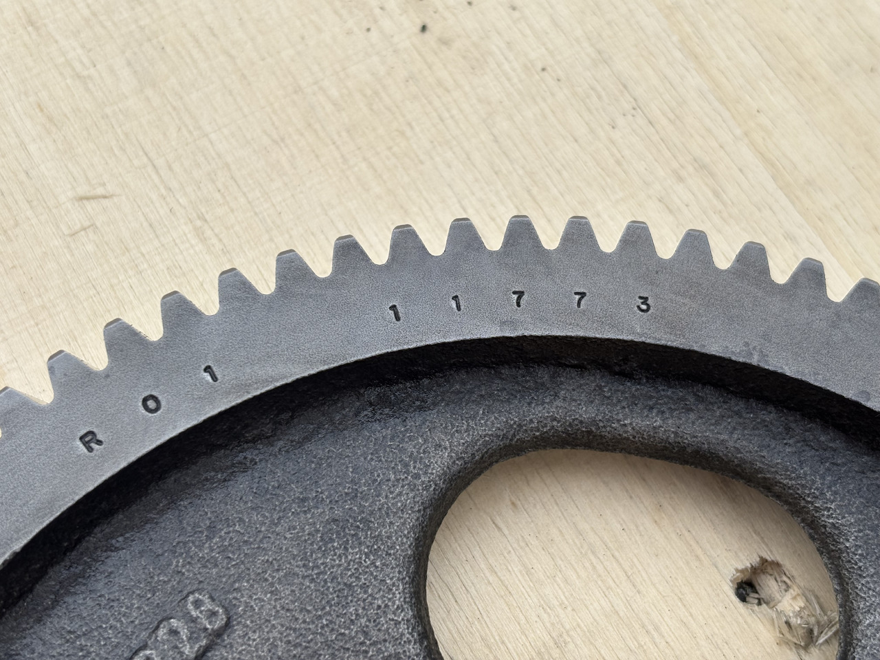 Cummins 8.3 6CT 6CTA 6CTAA Koło zębate wałka rozrządu 3918777 3907677 3917328 3901967 ORYGINAŁ - Árvore de cames de Máquina agrícola: foto 4 Cummins 8.3 6CT 6CTA 6CTAA Koło zębate wałka rozrządu 3918777 3907677 3917328 3901967 ORYGINAŁ - Árvore de cames de Máquina agrícola: foto 4