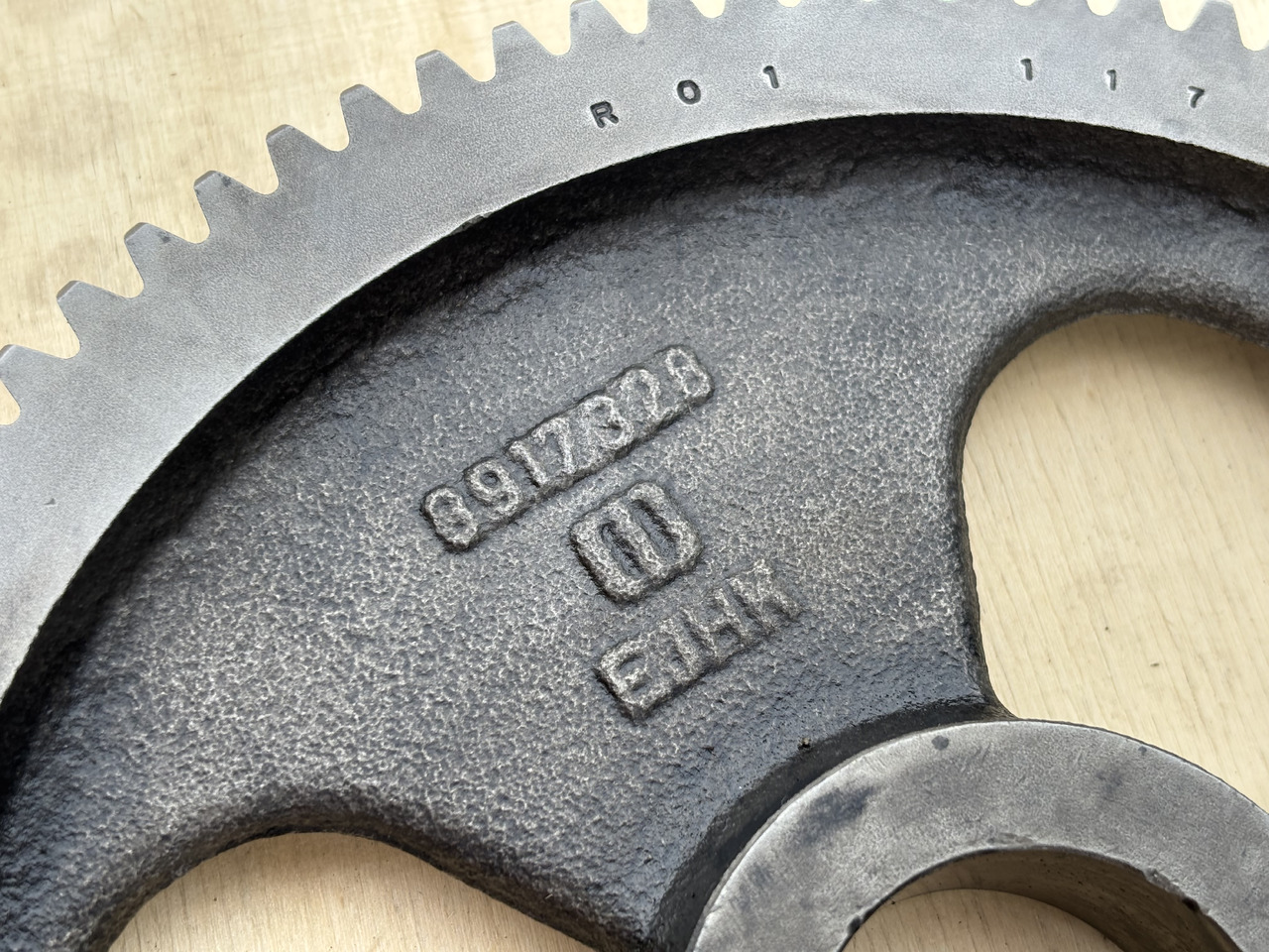 Cummins 8.3 6CT 6CTA 6CTAA Koło zębate wałka rozrządu 3918777 3907677 3917328 3901967 ORYGINAŁ - Árvore de cames de Máquina agrícola: foto 3 Cummins 8.3 6CT 6CTA 6CTAA Koło zębate wałka rozrządu 3918777 3907677 3917328 3901967 ORYGINAŁ - Árvore de cames de Máquina agrícola: foto 3