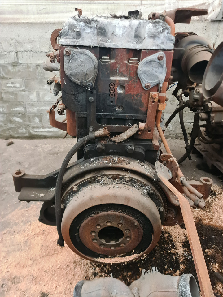 Cummins QSX15 Silnik Blok Miska Olejowa Wał Korbowy Koło Zamachowe Tłok Korbowód CZĘŚCI - Cambota de Máquina agrícola: foto 2 Cummins QSX15 Silnik Blok Miska Olejowa Wał Korbowy Koło Zamachowe Tłok Korbowód CZĘŚCI - Cambota de Máquina agrícola: foto 2